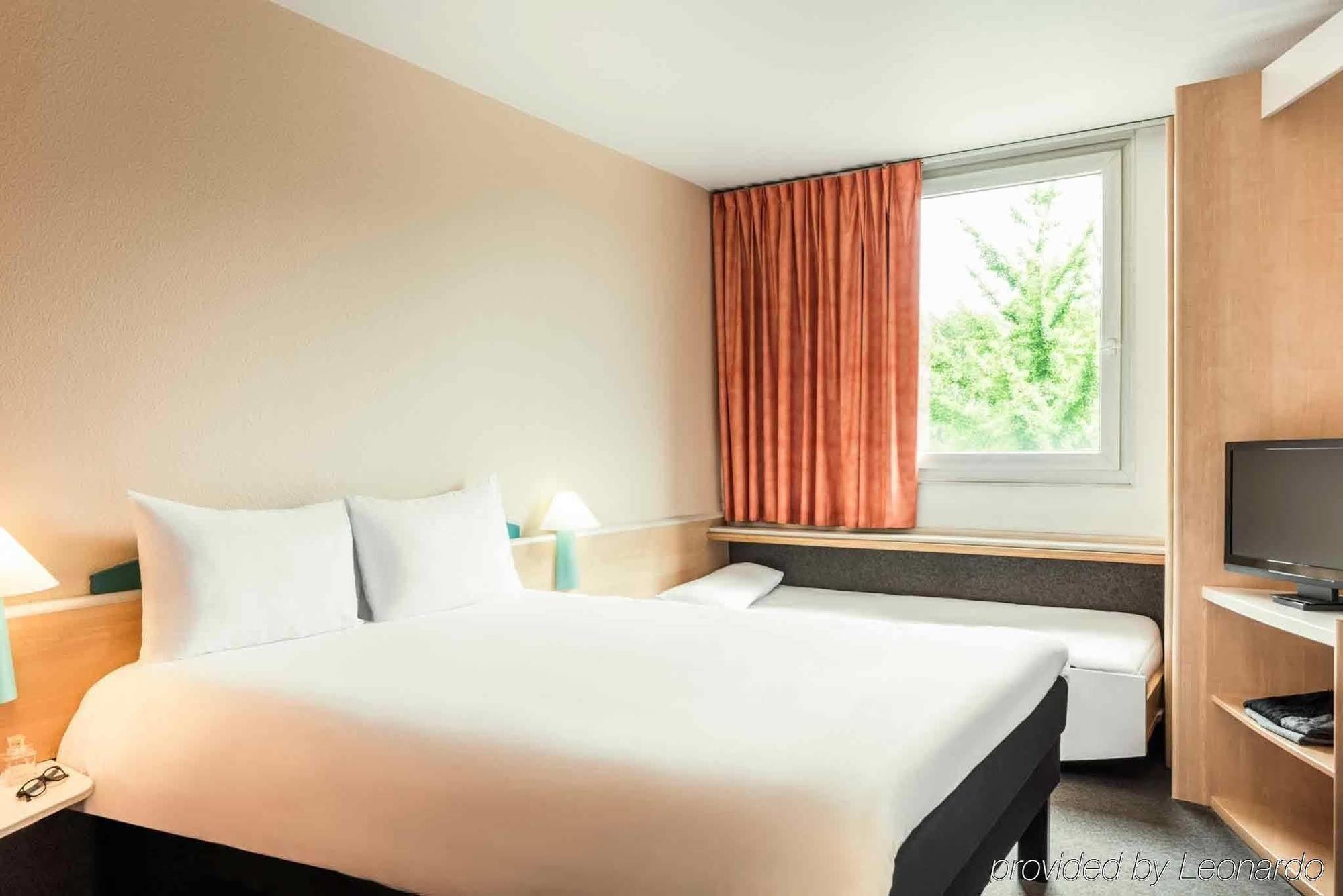 Ibis Paris Saint-Denis Stade Sud Екстериор снимка